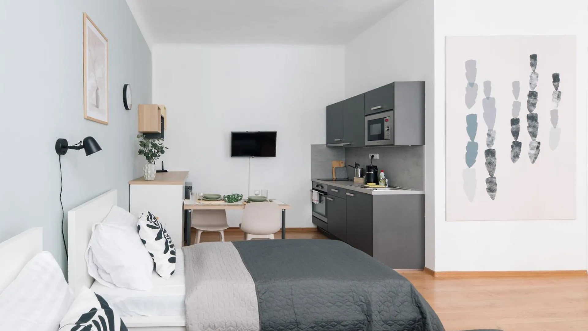 7 Nights Apartments Dominikanske N. Brünn  0*, Brünn (Brno)